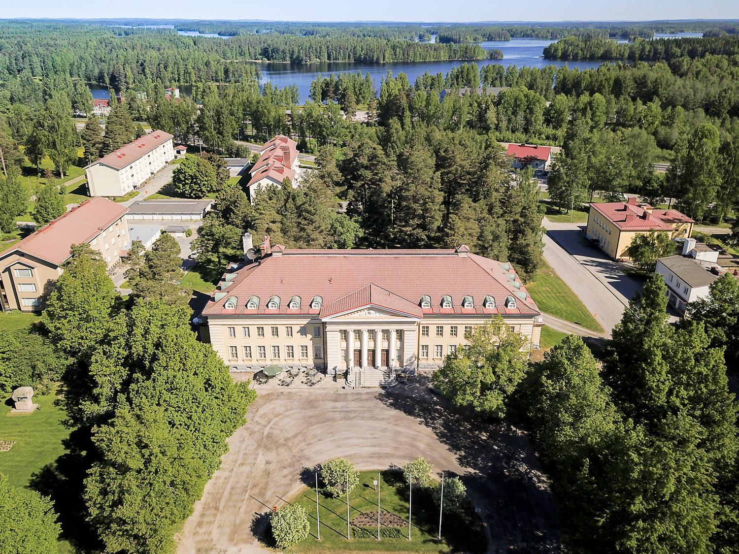 Hotelli-Ravintola Maentaen Klubi Mänttä Dış mekan fotoğraf